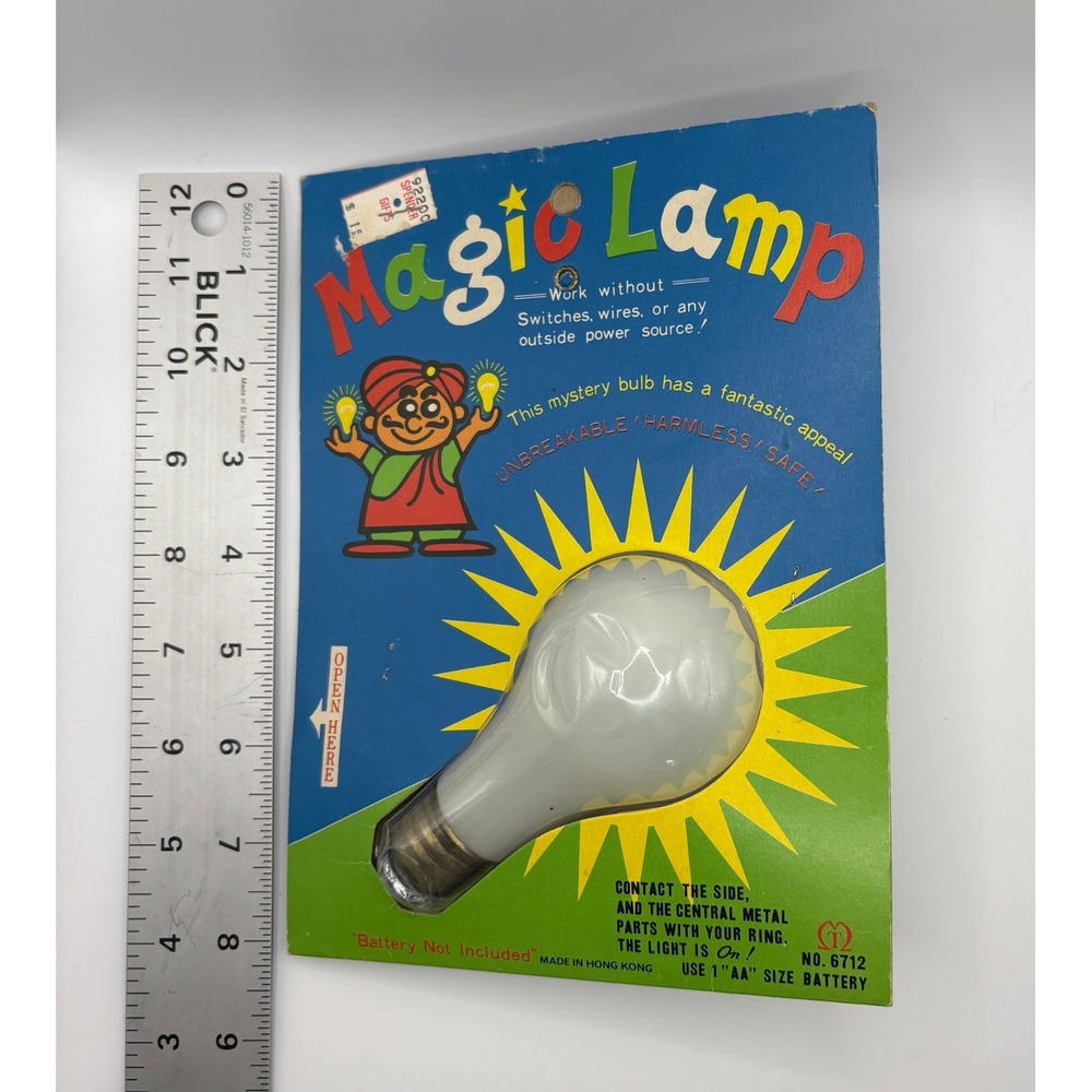 Vintage Magic Lamp Mystery Light Bulb Novelty Toy Spencer Gifts Hong Kong 6712 - Picture 6 of 7